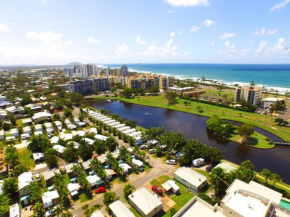 Alex Beach Cabins and Tourist Park